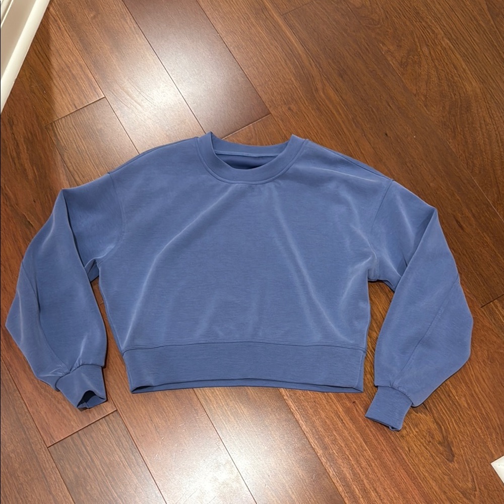 Lululemon softsream cropped swetshirt